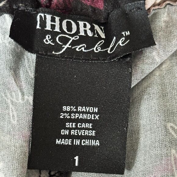 Thorn & Fable High Low Skirt Skull Print Whimsy Goth 1X Romeo Juliet Quotes - Picture 5 of 8